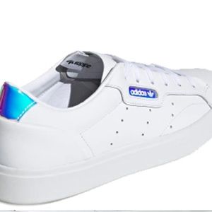 NWT ADIDAS Sleek w/hologram logo and back